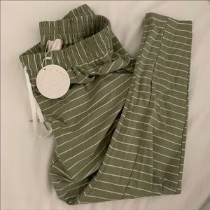 Drop It Like It’s Crotch Pants Olive/White Strip